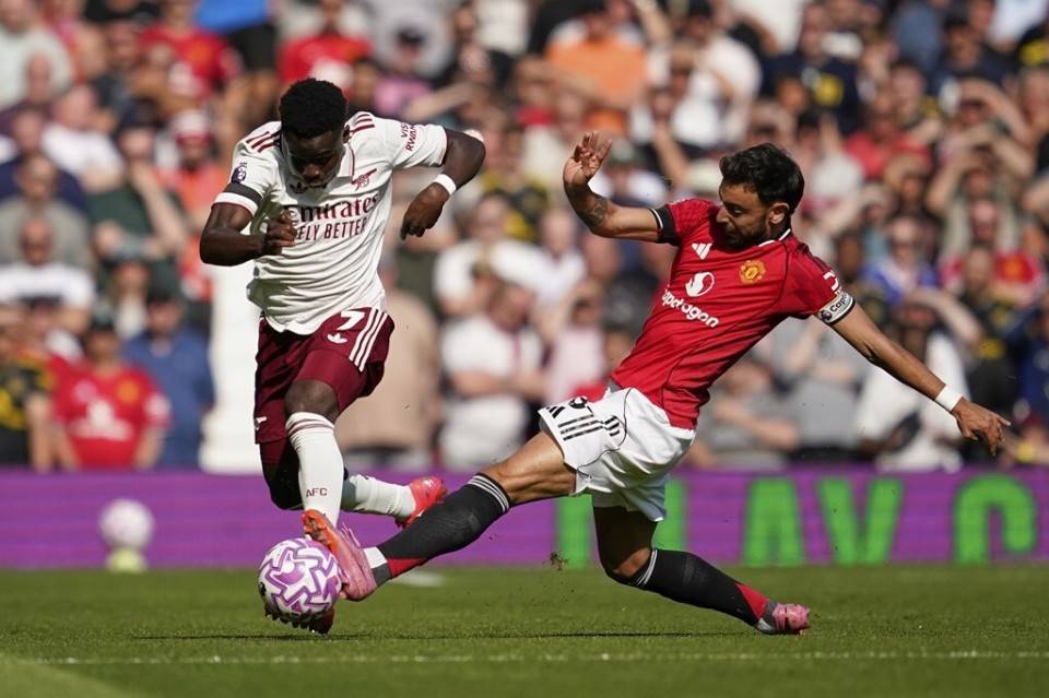 曼联客场击败南安普顿，保持不败纪录的简单介绍