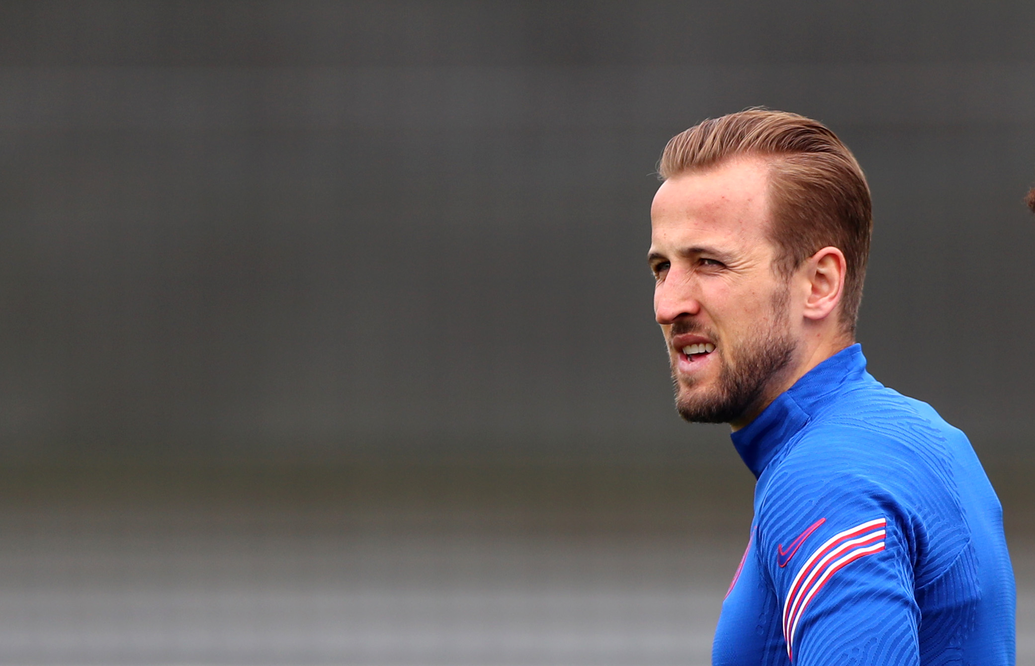 包含英格兰击败克罗地亚，小组头名板上钉钉的词条