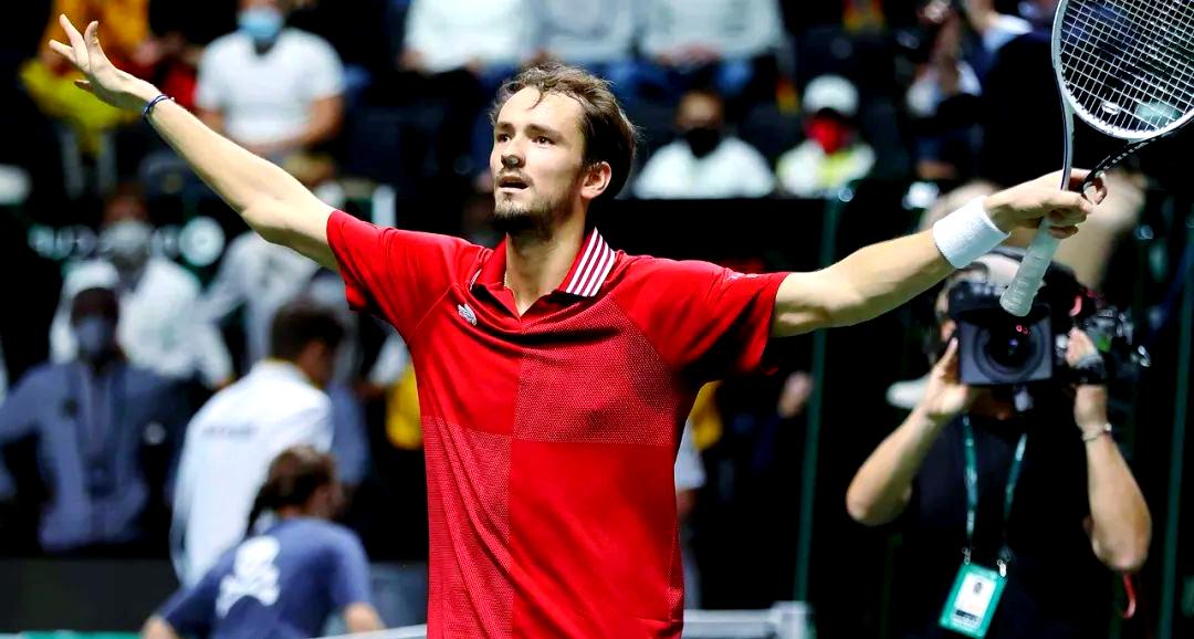 戴维斯杯逆转法网，梅德韦杰夫关键制胜的简单介绍