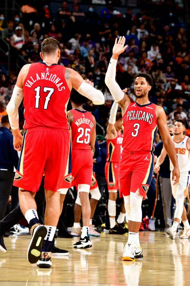 开云下载-关于鹈鹕逆转上海队，保罗统治全场的信息