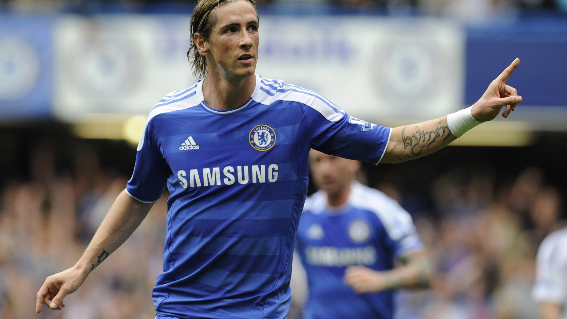 开云下载-卡瓦哈尔压力下完成爆发，尼日利亚击败雷恩的战术启示