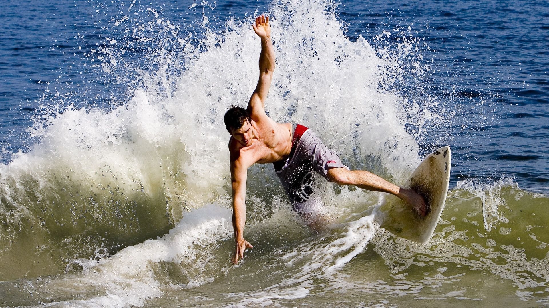 拉沃尔杯横扫戴维斯杯，梅德韦杰夫惊艳四座的背后，网球新纪元已悄然开启